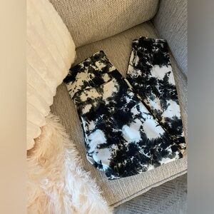 Balance collection leggings